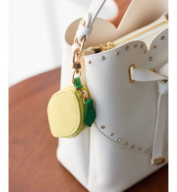 VIS「フルーツポーチ型バッグチャーム」|チャーム・キーホルダー|イエロー(80)