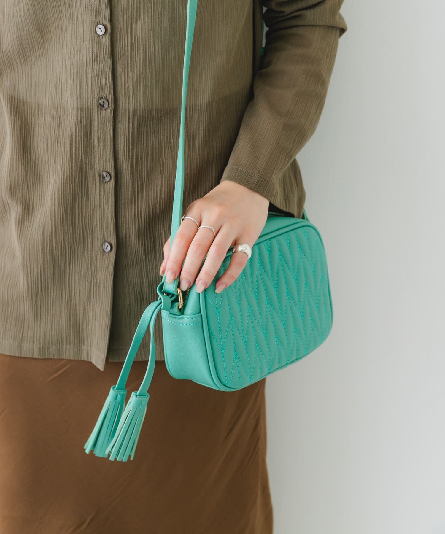 RODE SKO「タッセル付ステッチショルダーバッグ」|ショルダー・メッセンジャー|