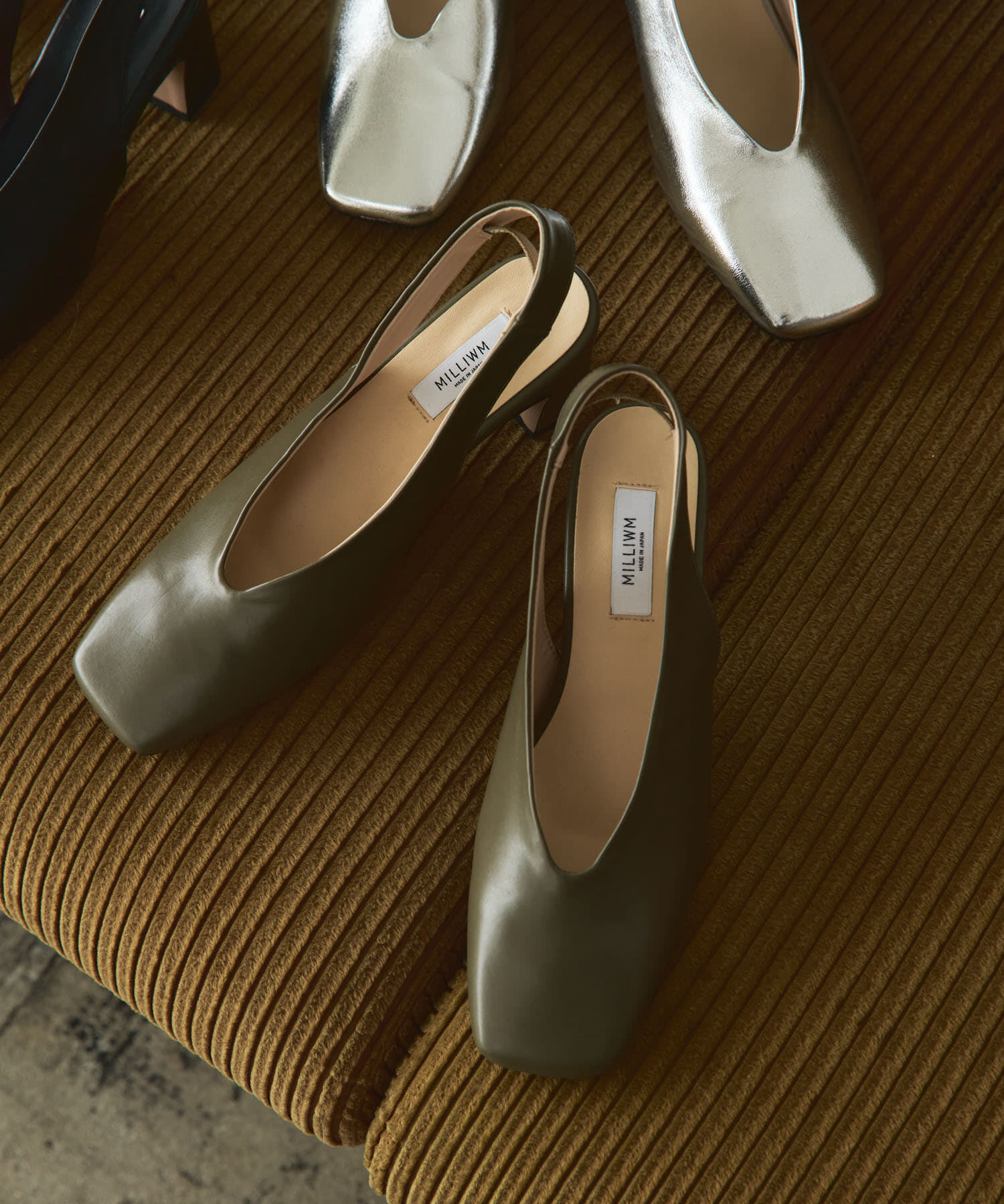 URBAN RESEARCH「『別注』『MADE IN JAPAN』 MILLIWM&times;URBAN RESEARCH　ヒールパンプス」|パンプス|カーキ