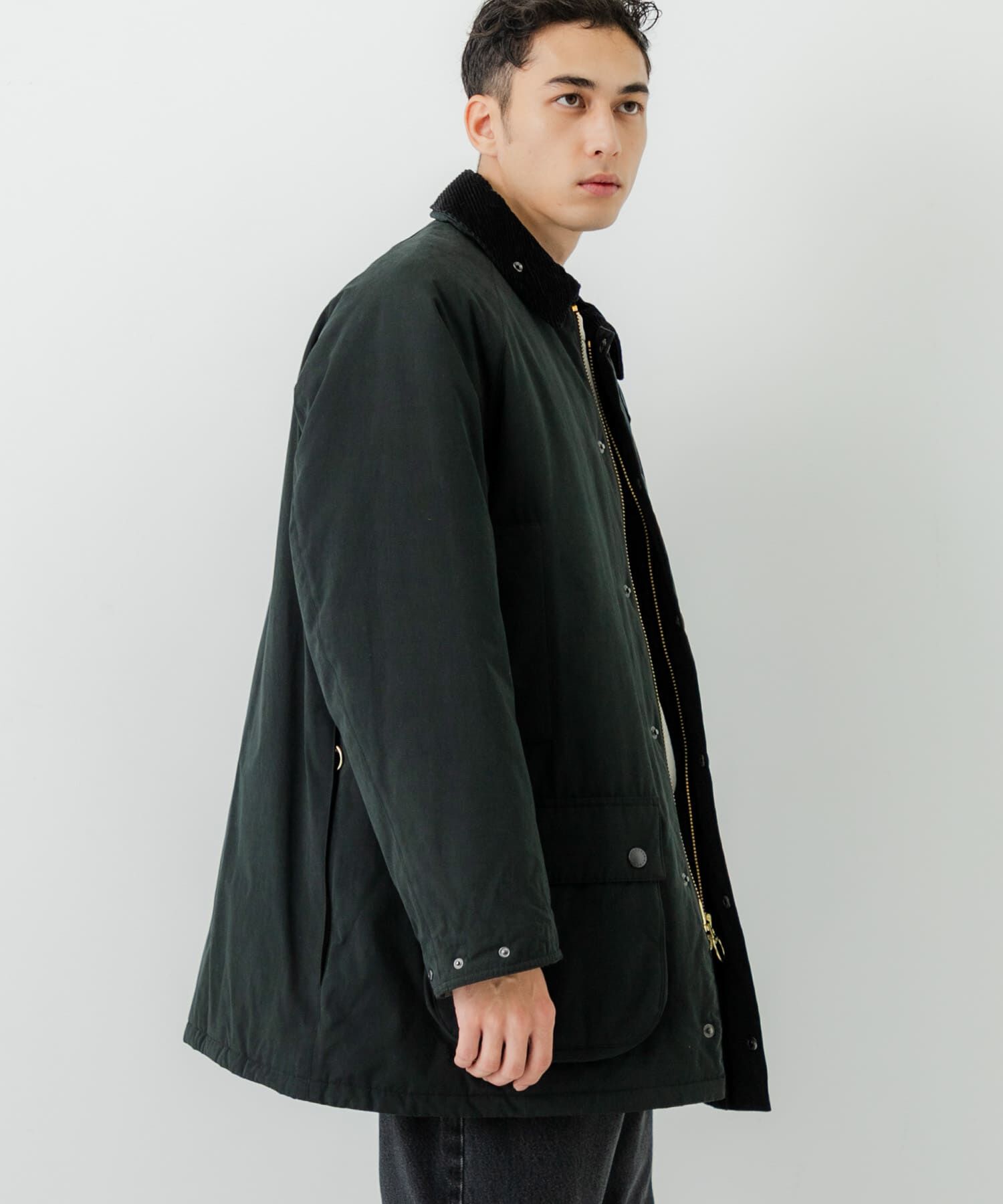 URBAN RESEARCH「『別注』Barbour / URBAN RESEARCH　PADDED OS BEAUFORT」|ノーカラーコート|