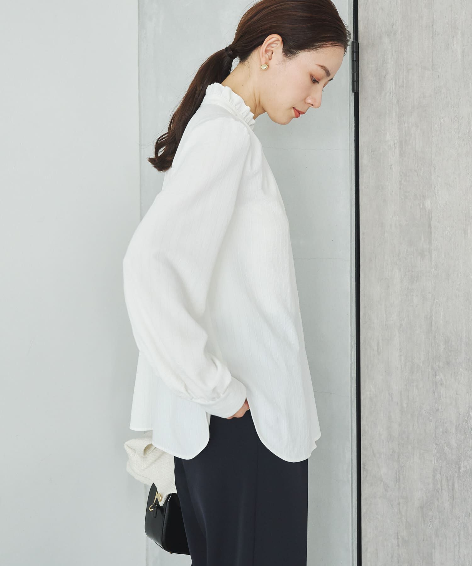 URBAN RESEARCH「ドビーストライプフリルブラウス」|シャツ・ブラウス|