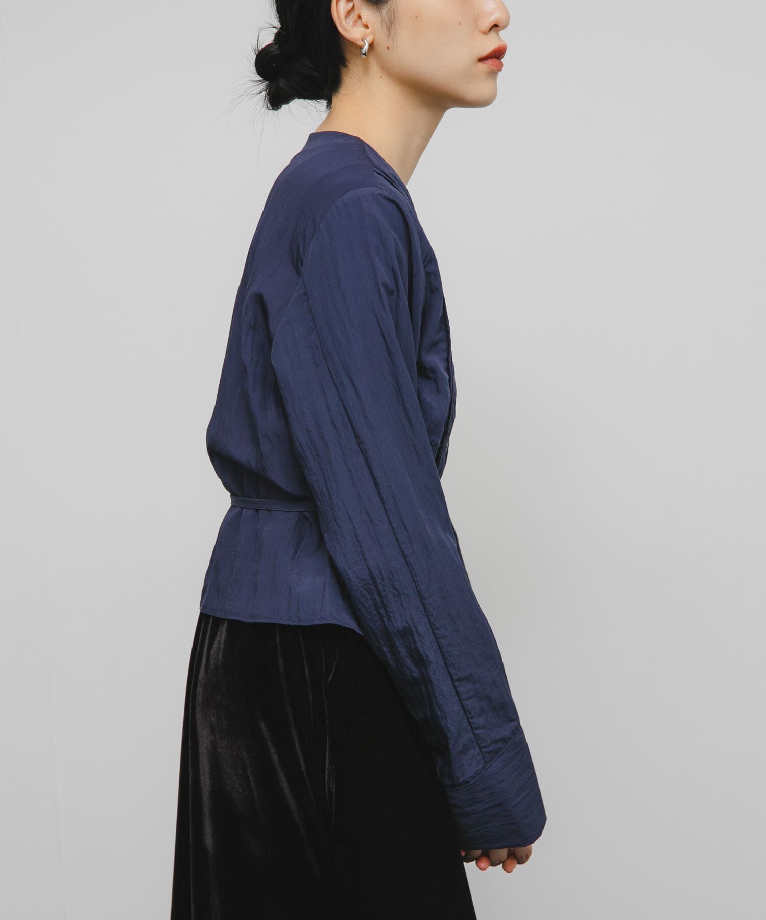  「ピンタックVネックブラウス」|シャツ・ブラウス|