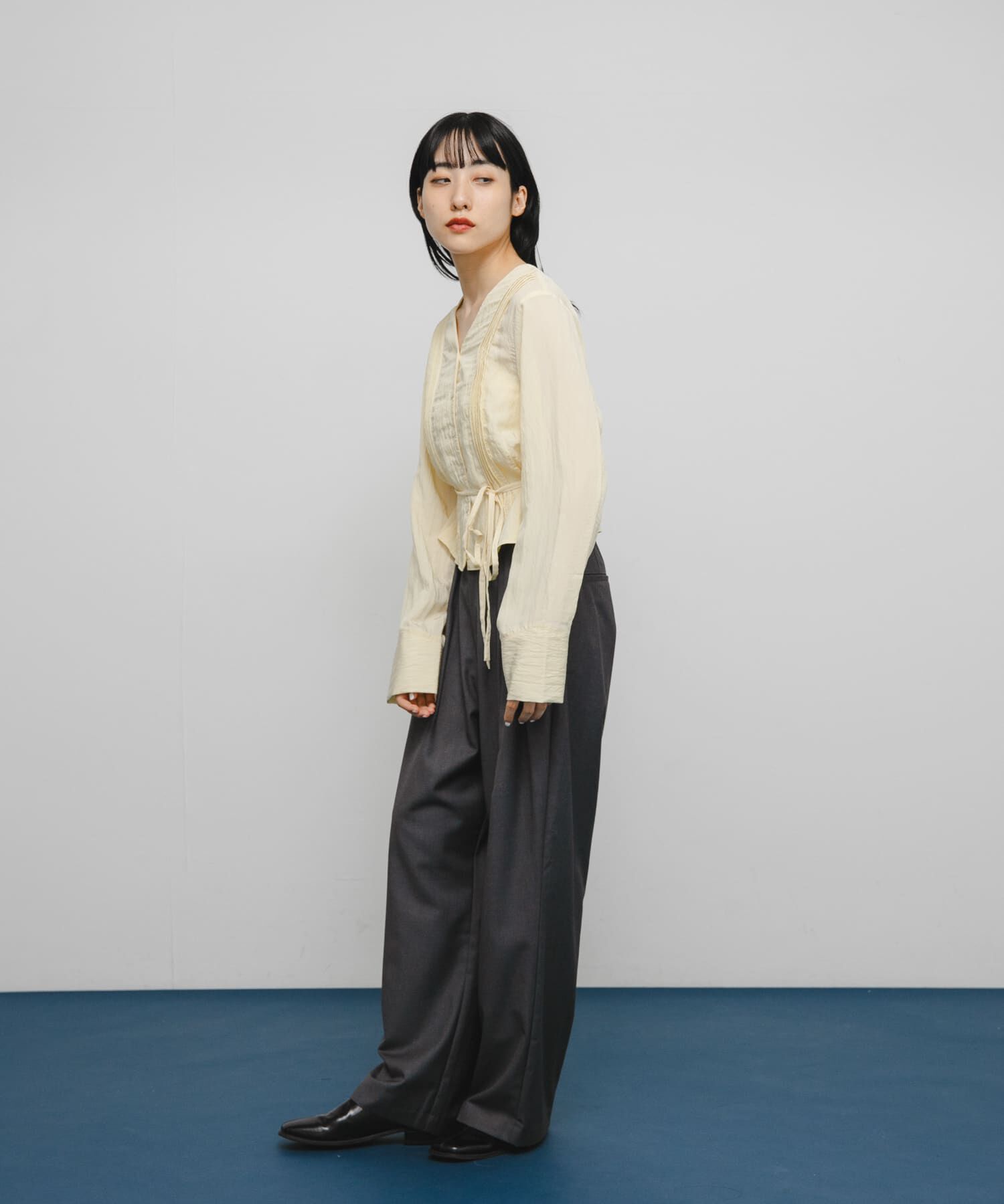  「ピンタックVネックブラウス」|シャツ・ブラウス|