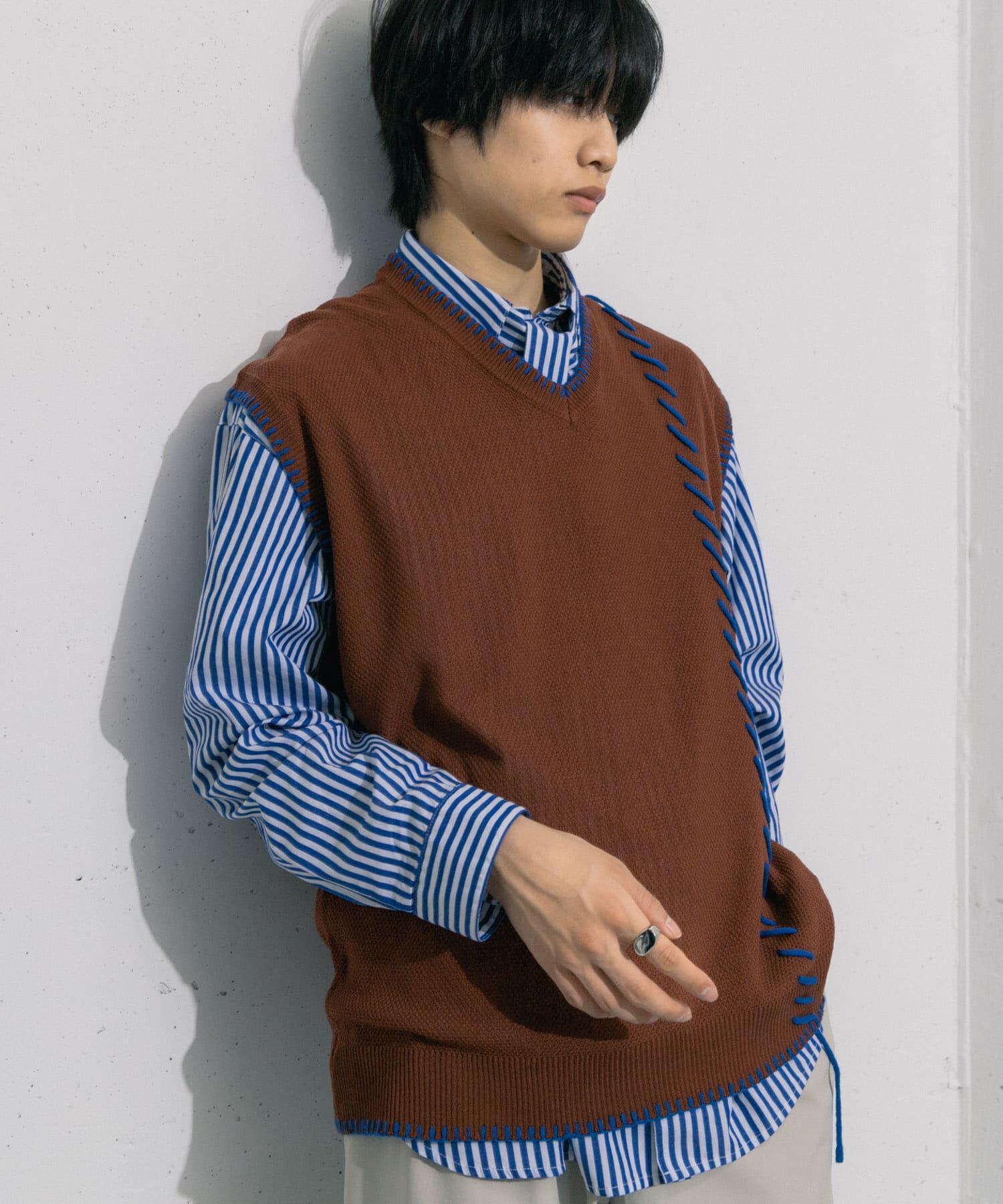 SENSE OF PLACE by URBAN RESEARCH「ブランケットステッチVネックベスト」|ベスト・ジレ|