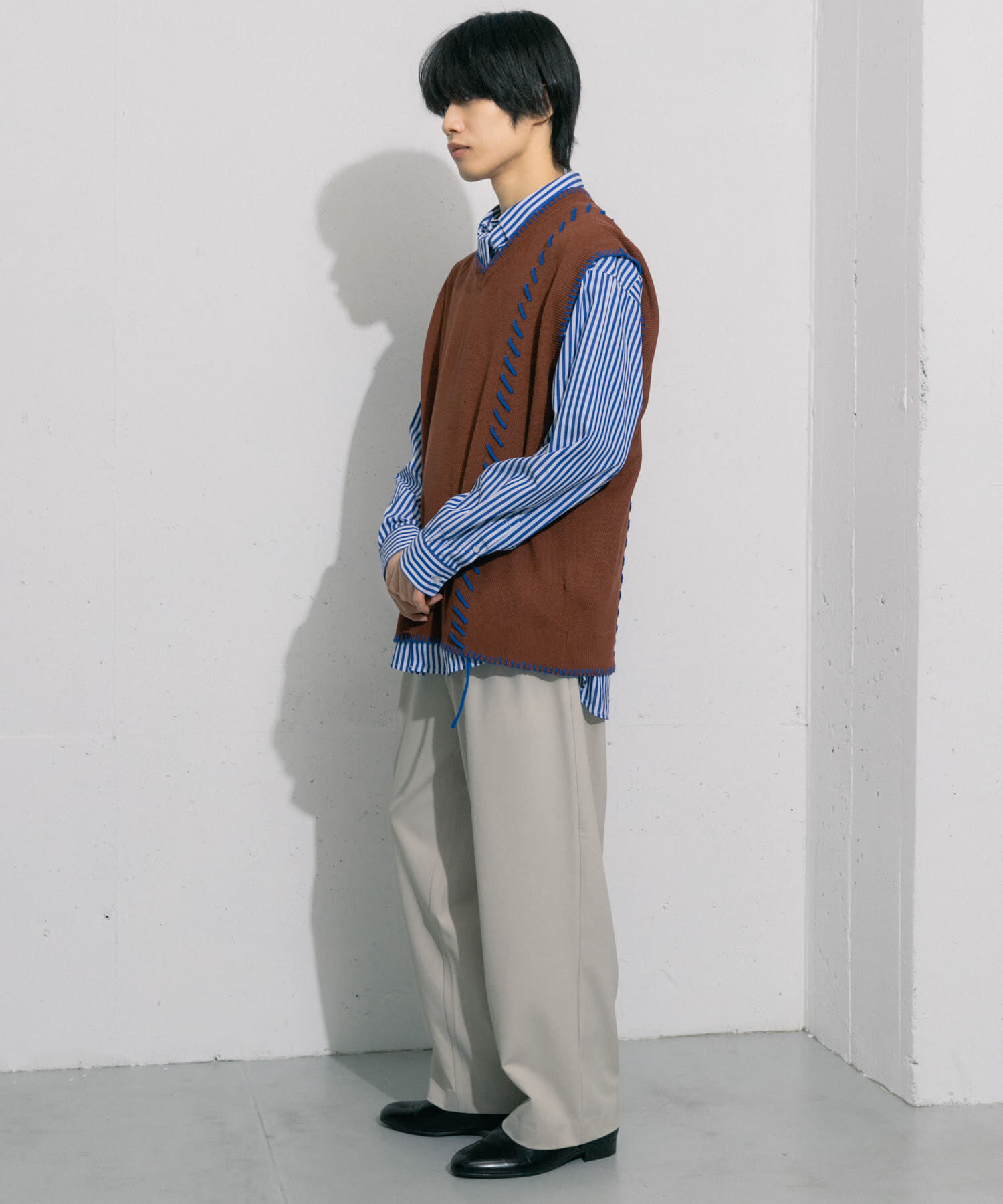 SENSE OF PLACE by URBAN RESEARCH「ブランケットステッチVネックベスト」|ベスト・ジレ|