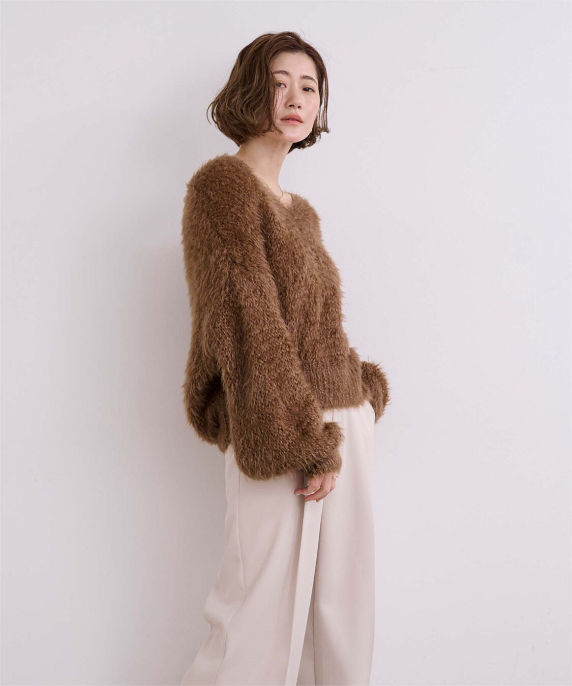 ur's「Vネックオーバーサイズシアーローゲージニット」|ニット・セーター|