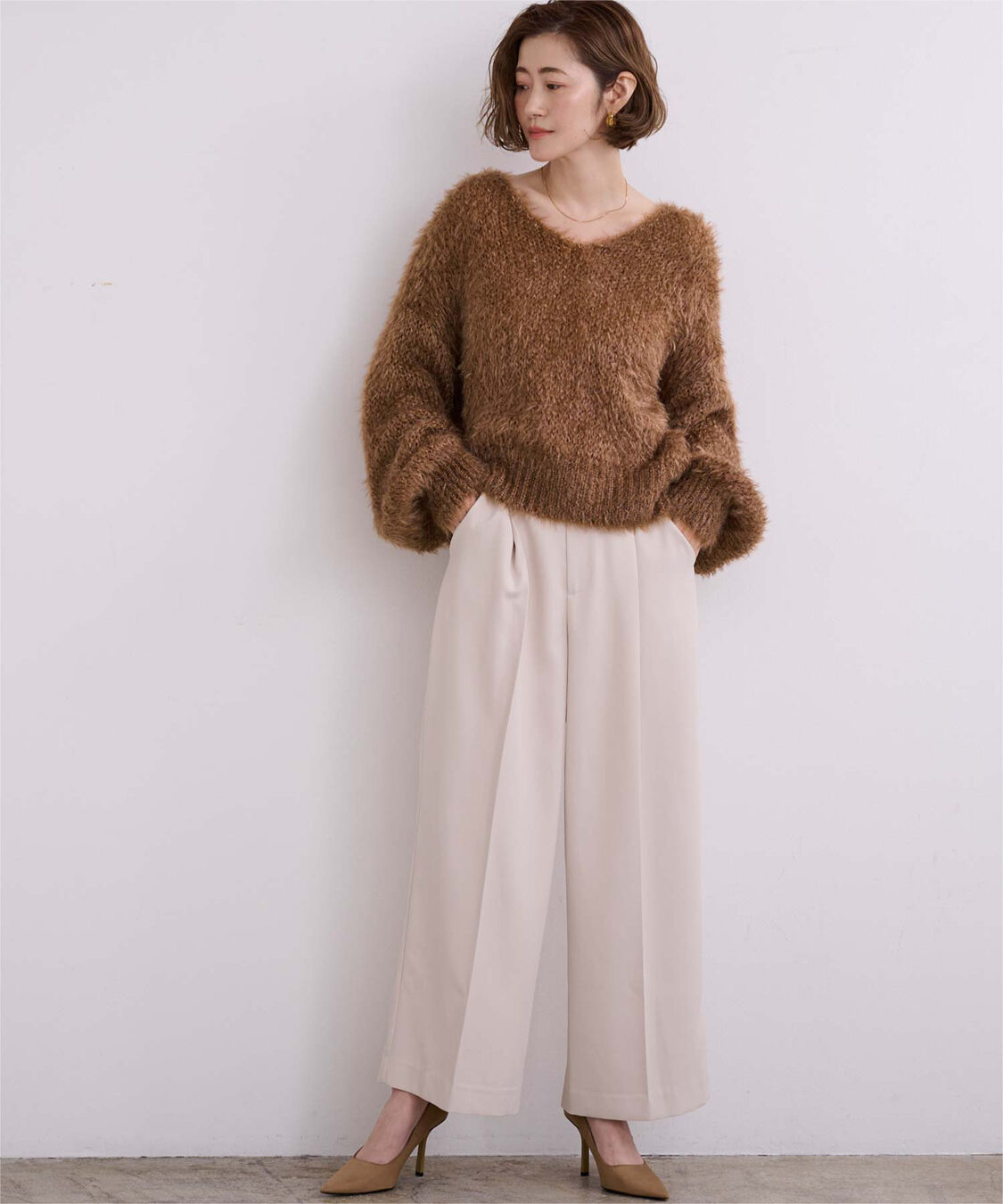 ur's「Vネックオーバーサイズシアーローゲージニット」|ニット・セーター|