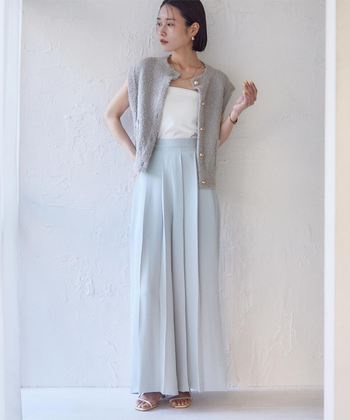 ur's「プリーツワイドパンツ」|スラックス|