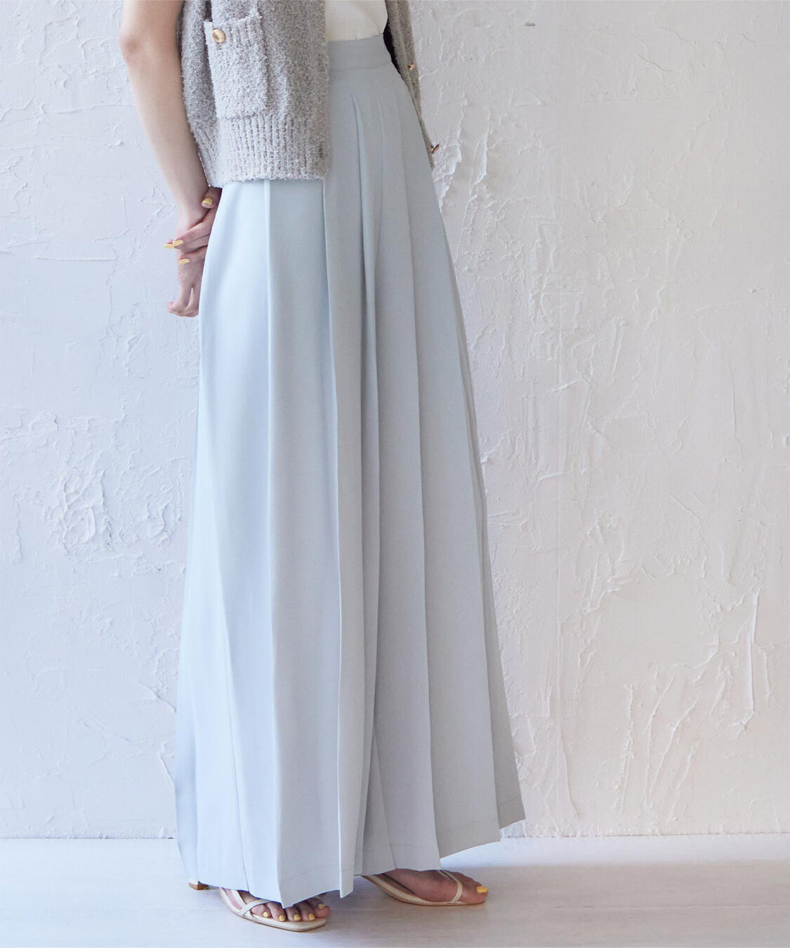 ur's「プリーツワイドパンツ」|スラックス|