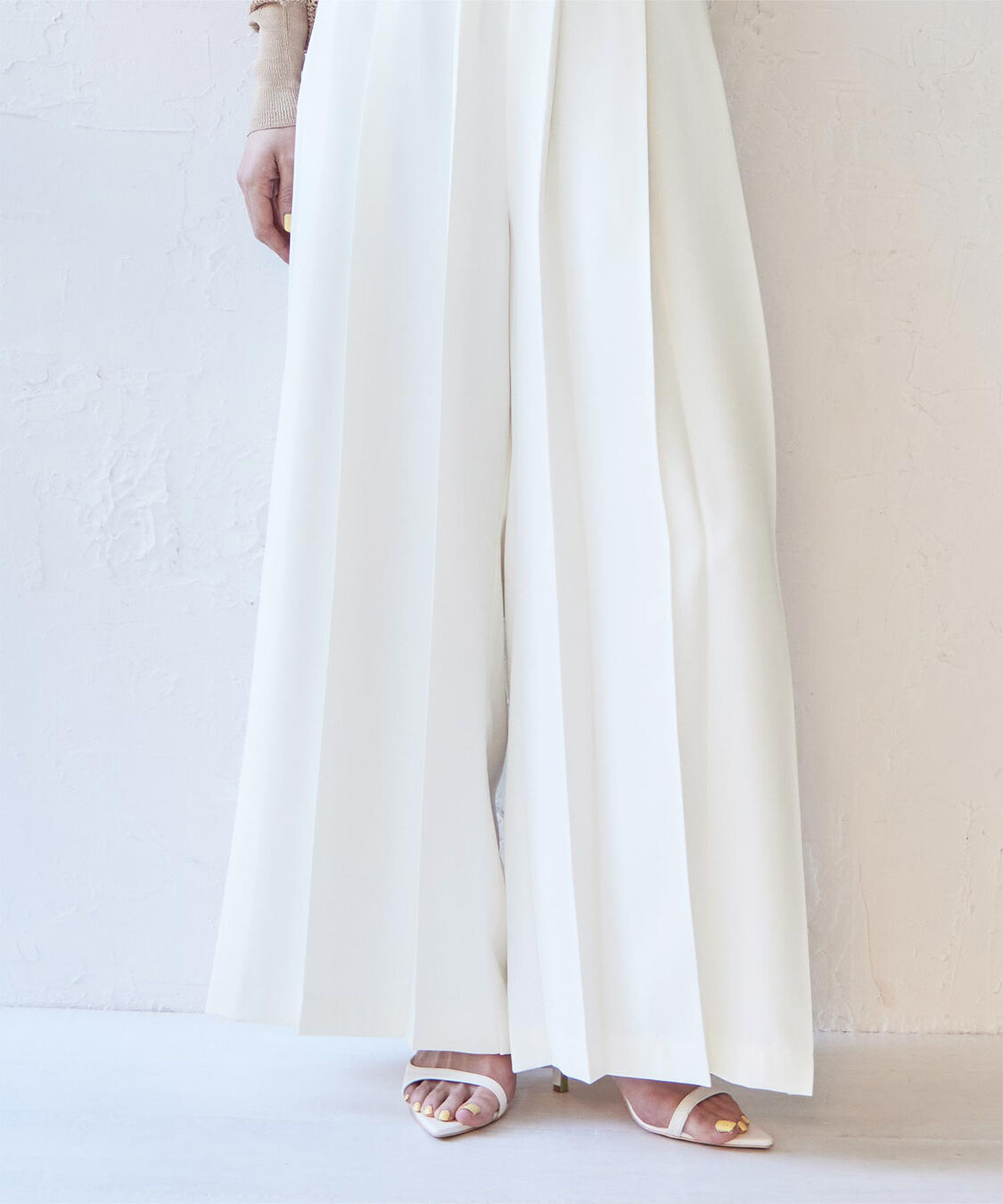 ur's「プリーツワイドパンツ」|スラックス|