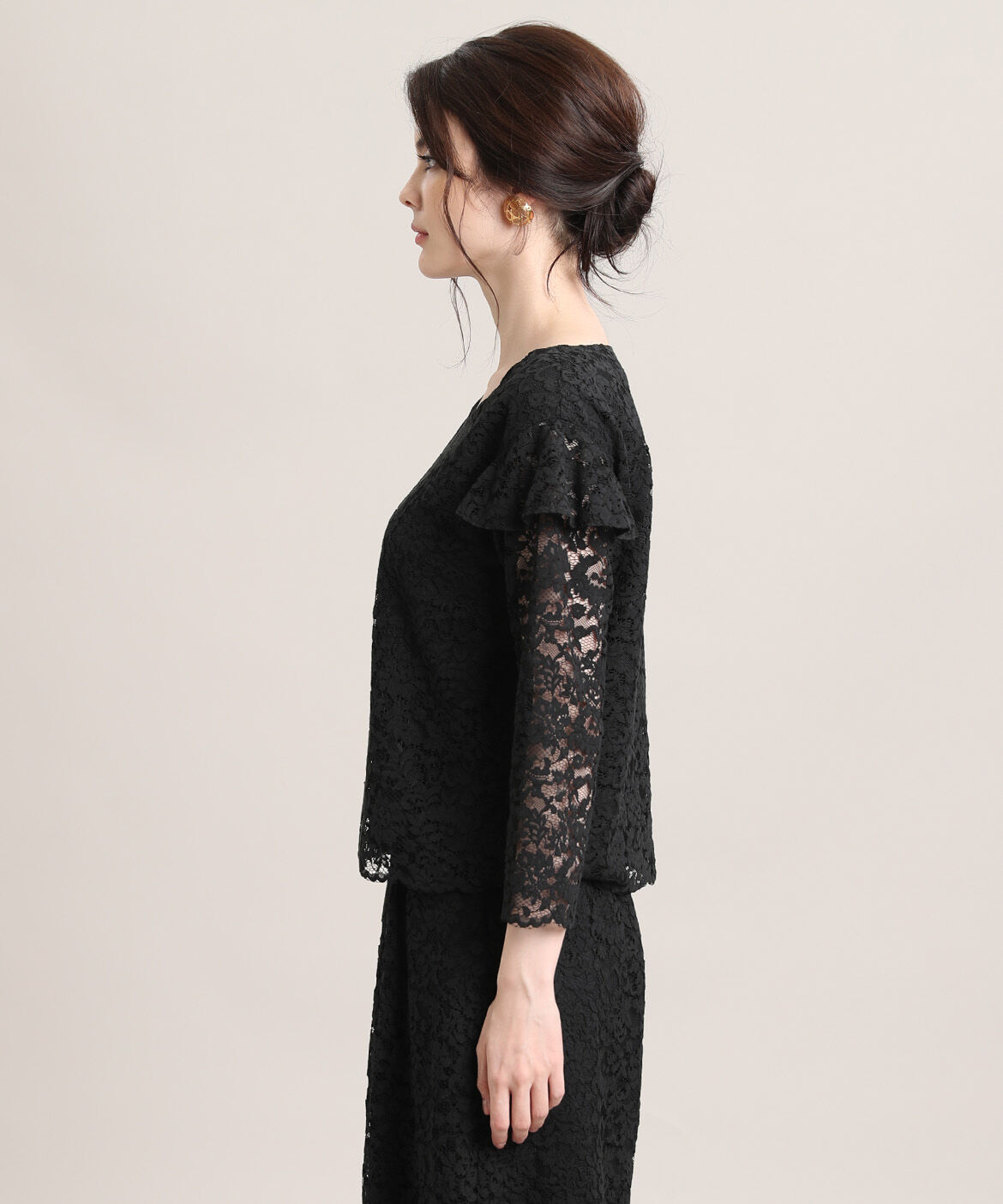 Maglie le cassetto「《M Maglie le cassetto》フリルショルダーレースブラウス」|シャツ・ブラウス|