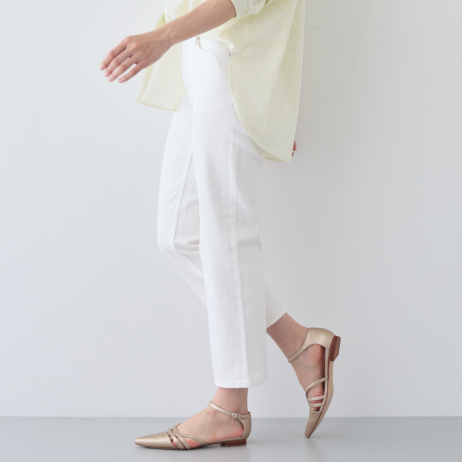 INDIVI「【春の新色登場！褒められデニム】スリムストレート デニムパンツ」|デニム|