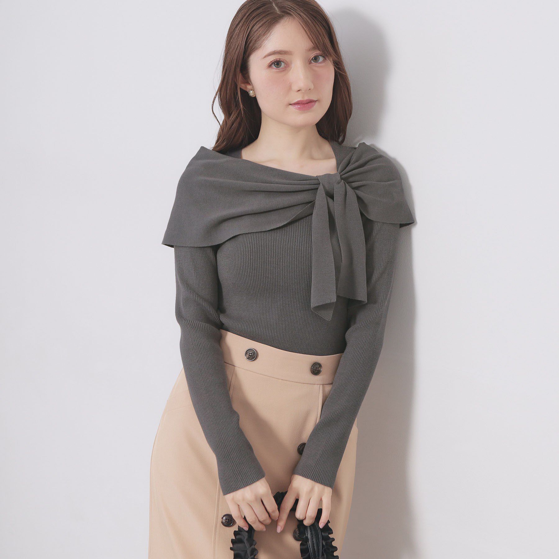 index「オフショルリボンリブニット【洗濯機OK】」|ニット・セーター|チャコールグレー(8