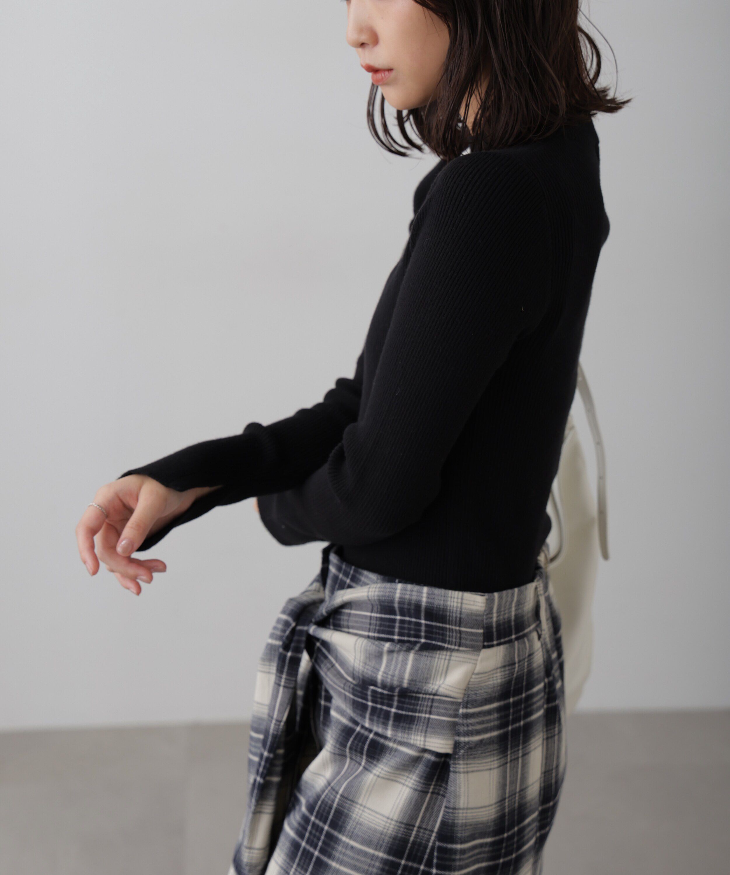  「〈洗える〉マシンウォッシャブルボトルネックニット」|ニット・セーター|