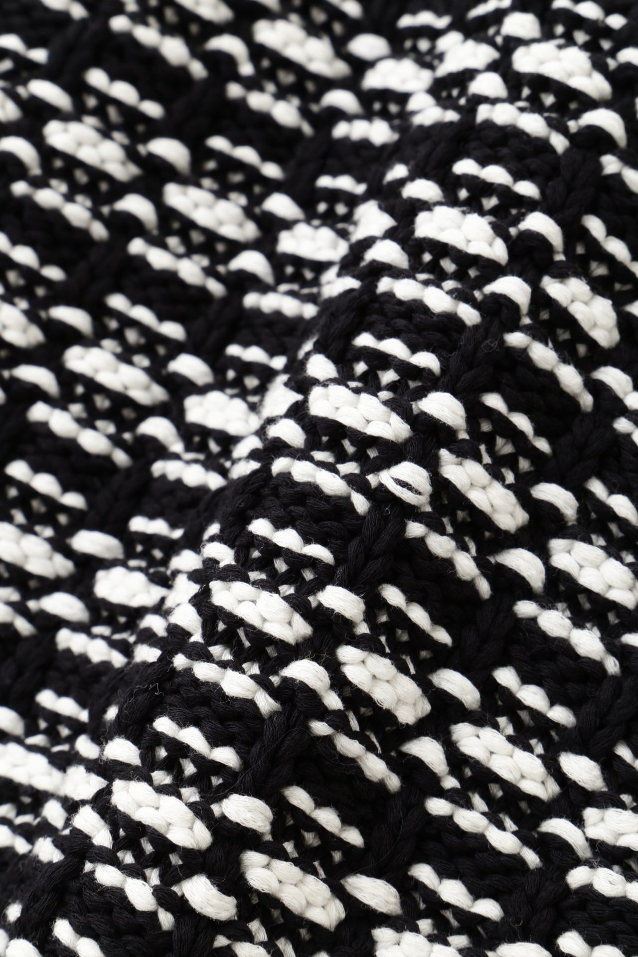  「◆ジャカードＶネックベスト」|ニット・セーター|