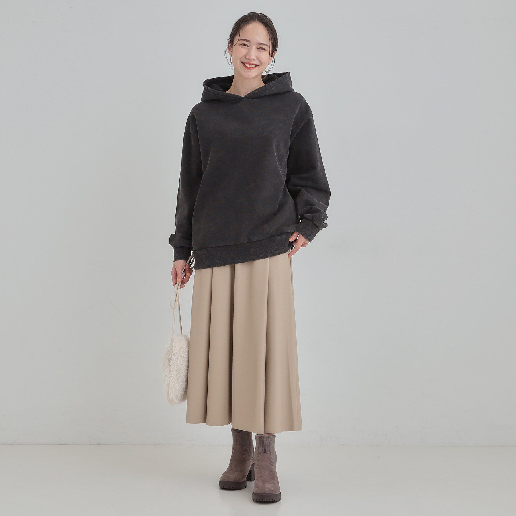 SHOO･LA･RUE「【洗濯機可】ポケット付きが嬉しい ケミカル加工フーディ―」|パーカー|