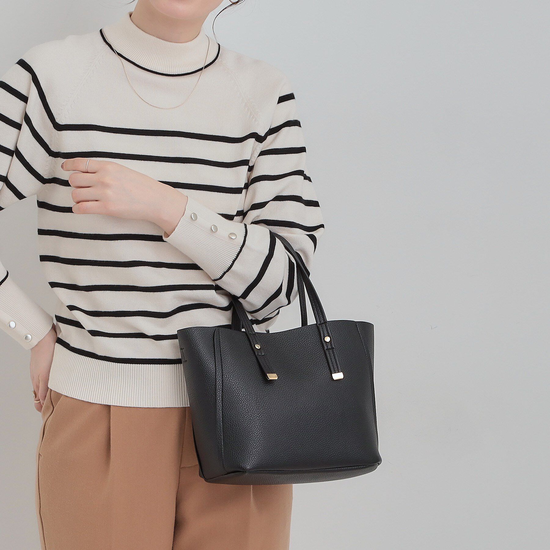 SHOO･LA･RUE「【軽量/2WAY】ハンドル金具 配色トートバッグ」|トートバッグ|ブラック(019)