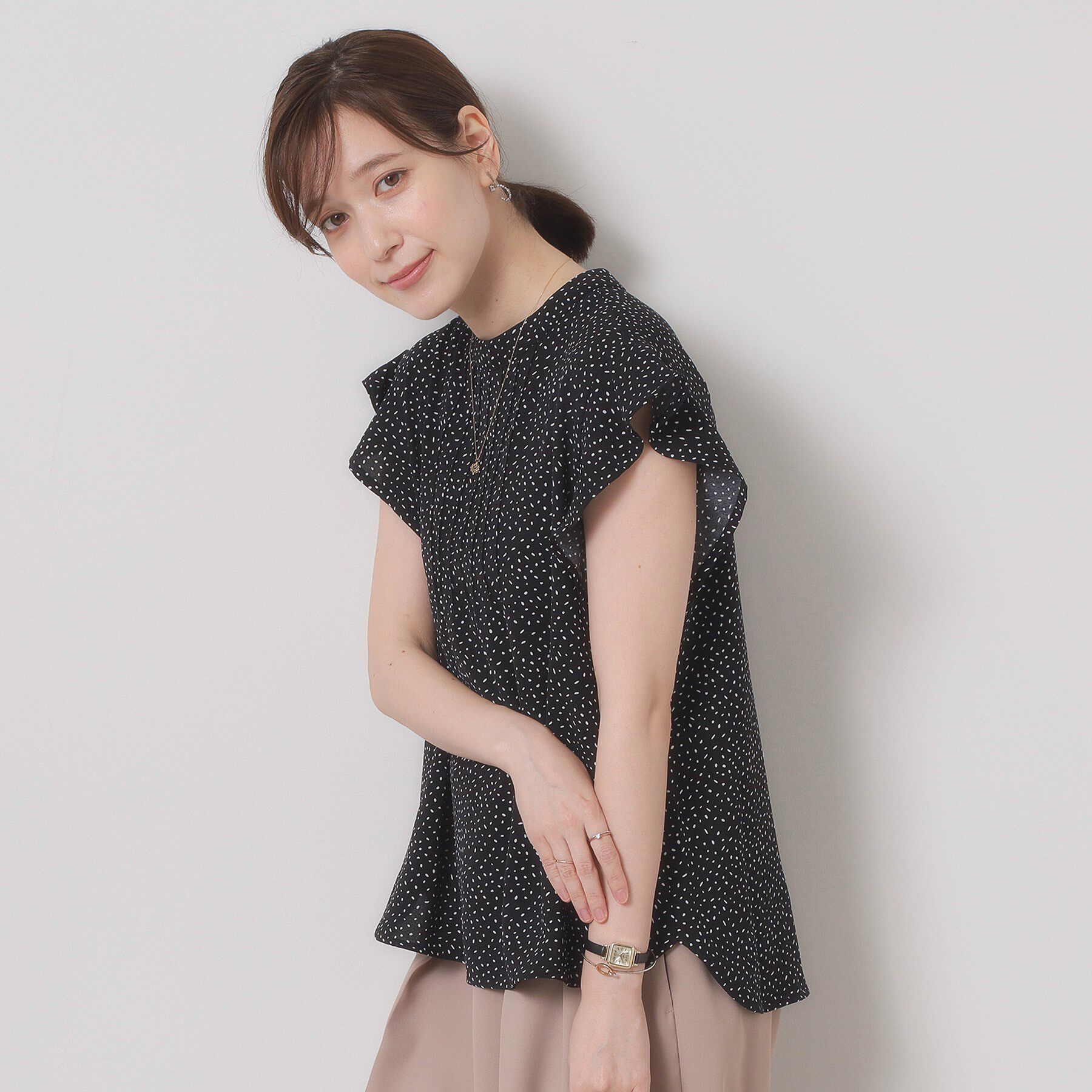 ITS&rsquo;DEMO「【接触冷感／手洗い可】フリル袖ブラウス」|シャツ・ブラウス|