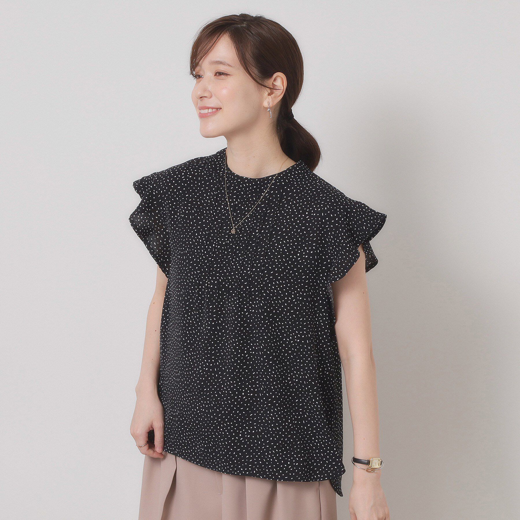 ITS&rsquo;DEMO「【接触冷感／手洗い可】フリル袖ブラウス」|シャツ・ブラウス|