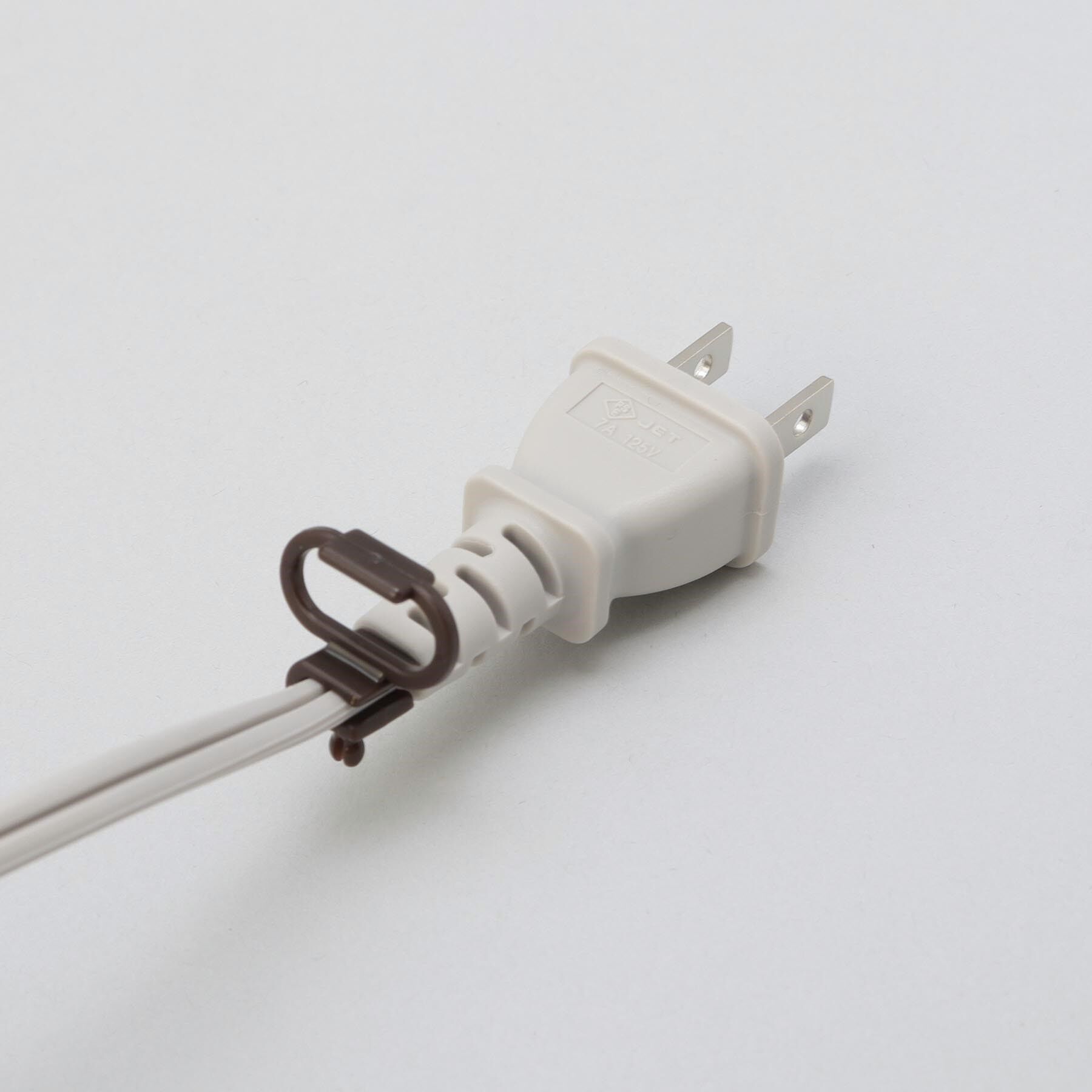 212 KITCHEN STORE「ハンドミキサー THM273 WH」|食器・キッチングッズ|