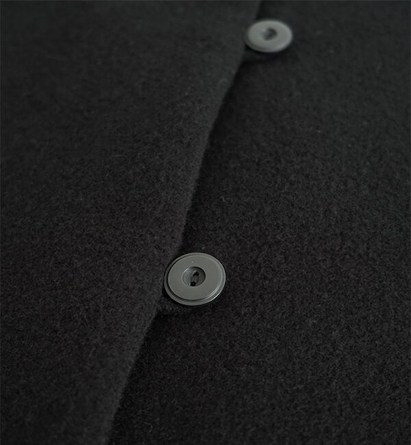 オオカミとフクロウ「オオカミとシロクマのヴィーカ」|ノーカラーコート|