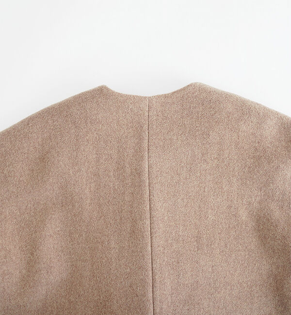 オオカミとフクロウ「オオカミとシロクマのヴィーカ」|ノーカラーコート|