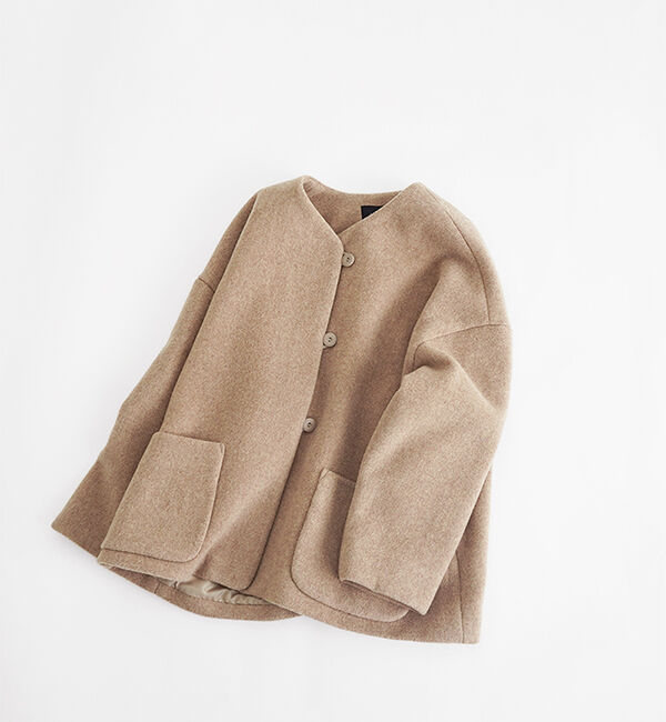 オオカミとフクロウ「オオカミとシロクマのヴィーカ」|ノーカラーコート|