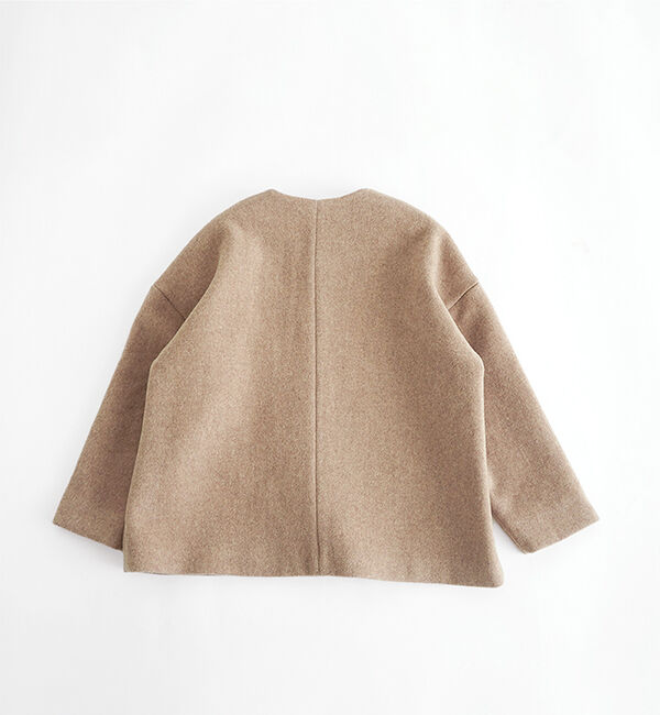 オオカミとフクロウ「オオカミとシロクマのヴィーカ」|ノーカラーコート|