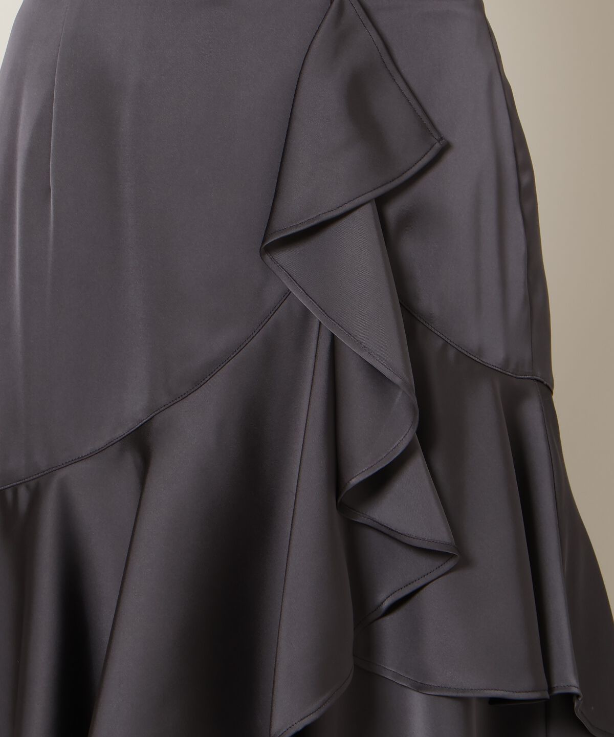 WILLSELECTION「アシメラッフルサテンスカート」|フレア|