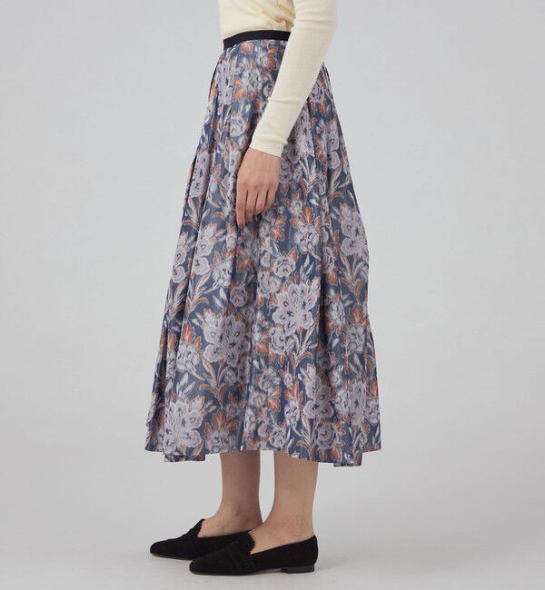 TOMORROWLAND collection「ロゼットフラワープリント タックスィングスカート」|フレア|