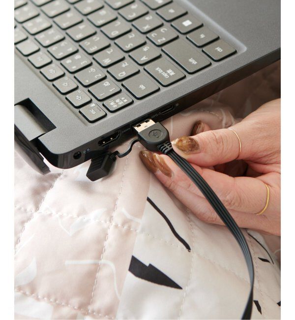 journal standard Furniture「USB BLANKET LINEPATCH　洗える USB ブランケット」|ブランケット|
