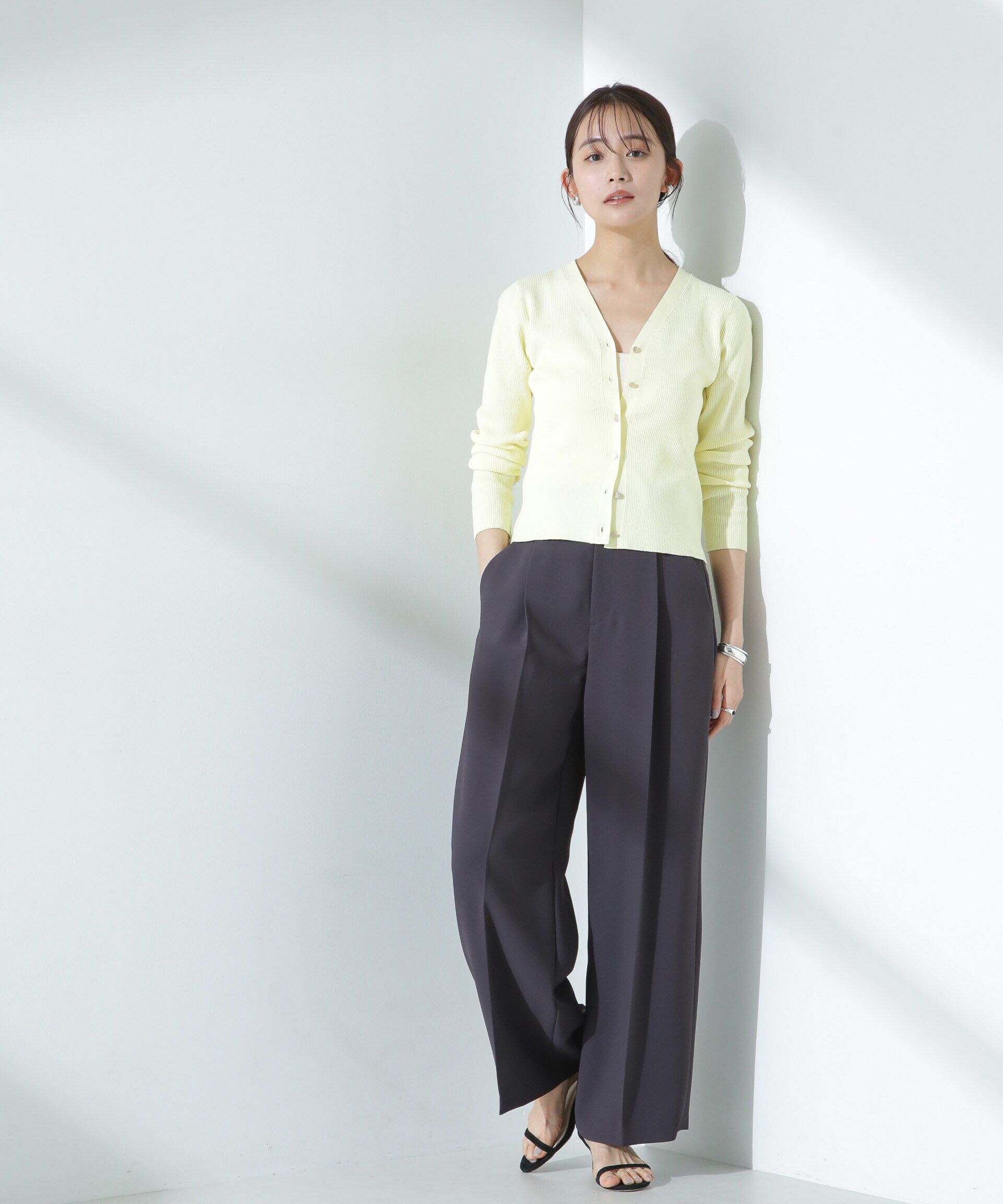 nano･universe「ツイルワイドスラックス」|チノ|