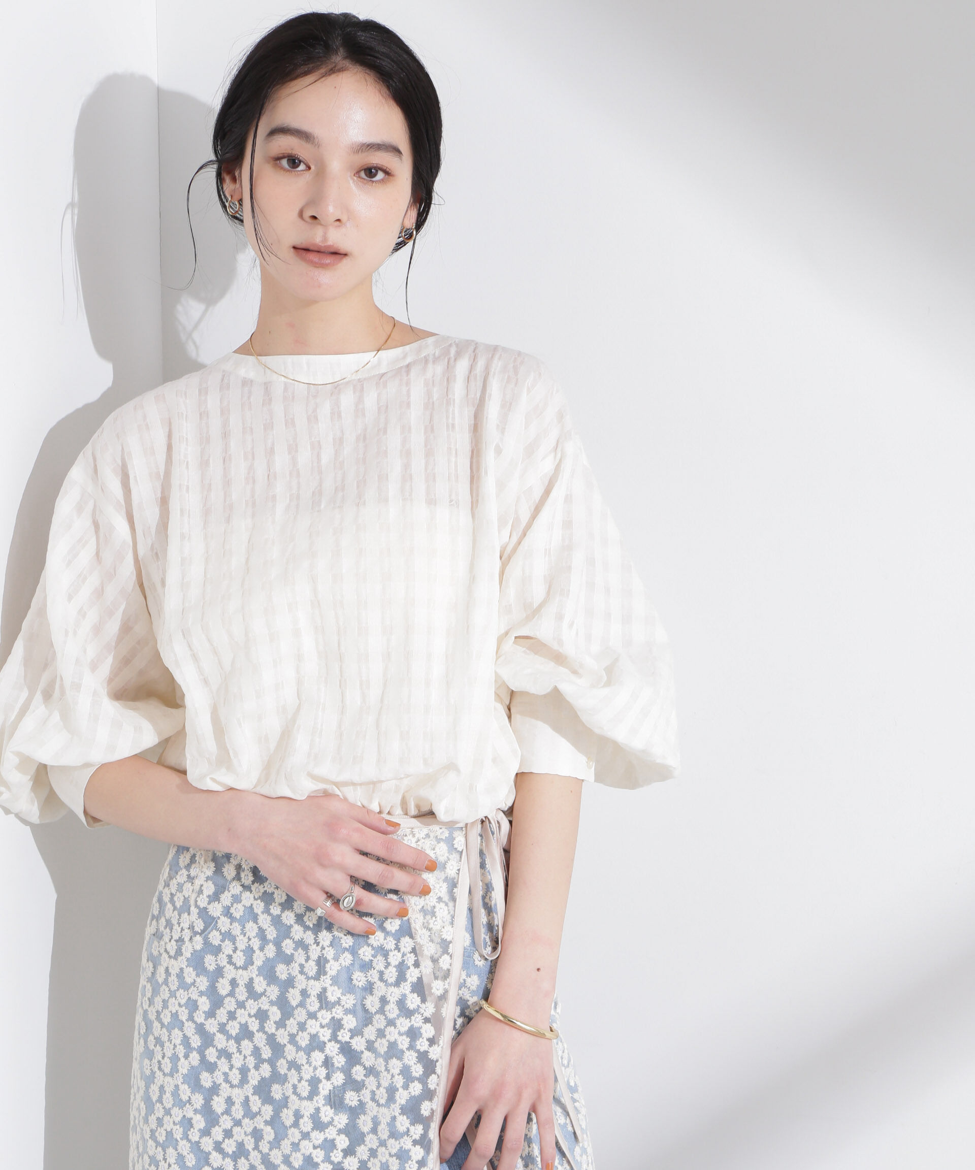 nano･universe「シアーチェックバックオープンバルーンブラウス」|シャツ・ブラウス|アイボリー7