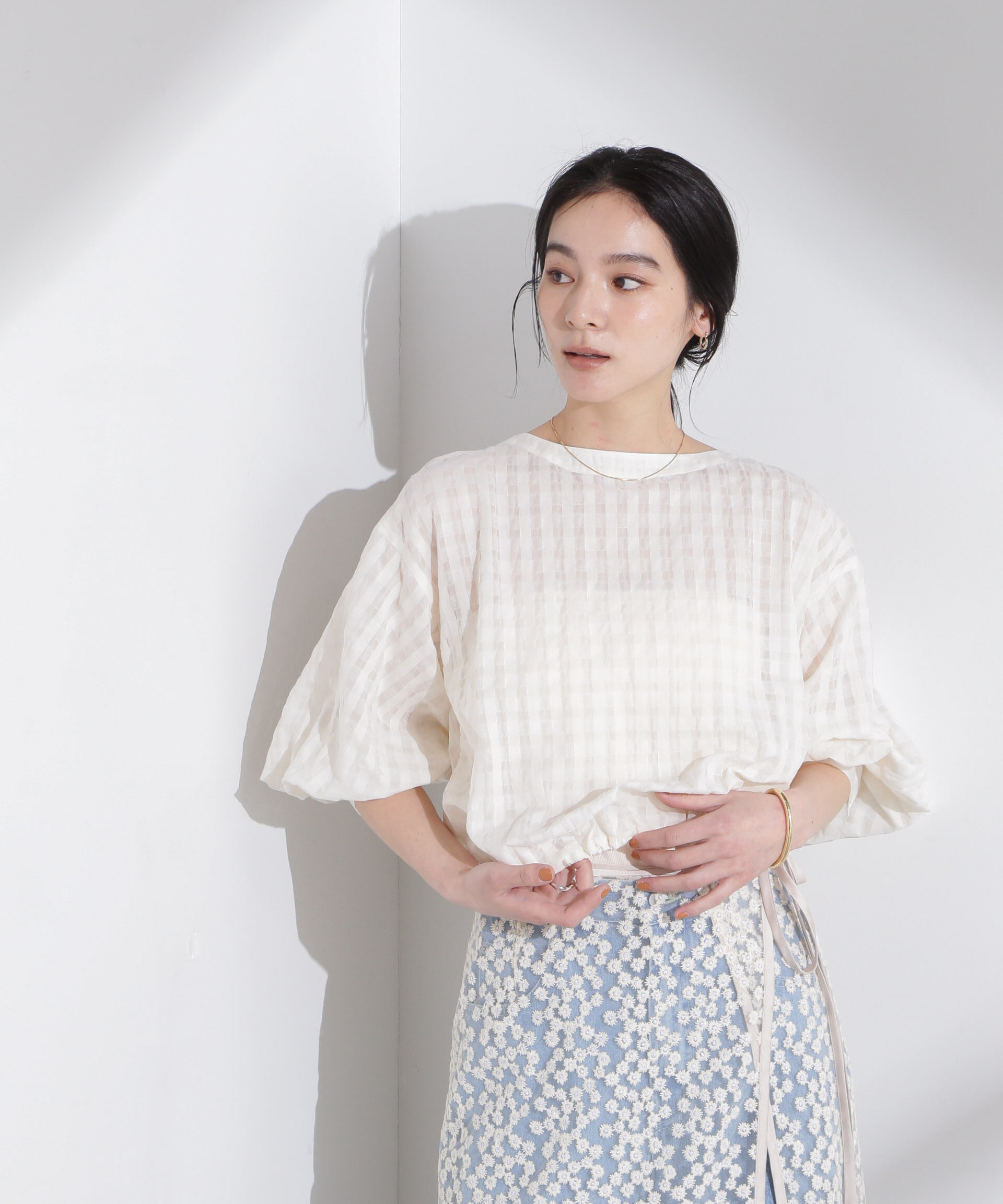 nano･universe「シアーチェックバックオープンバルーンブラウス」|シャツ・ブラウス|