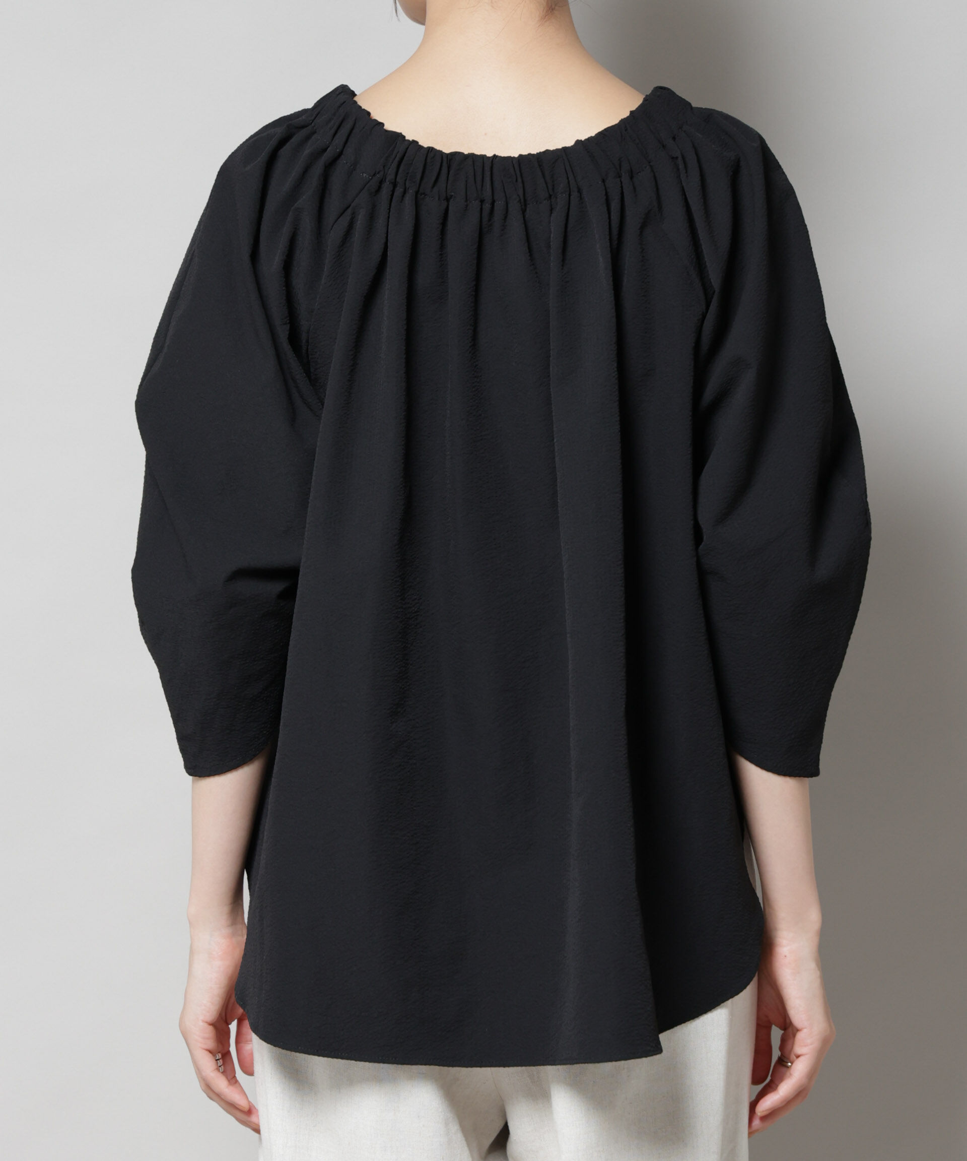 nano･universe「ボリュームギャザータックスリーブブラウス」|シャツ・ブラウス|