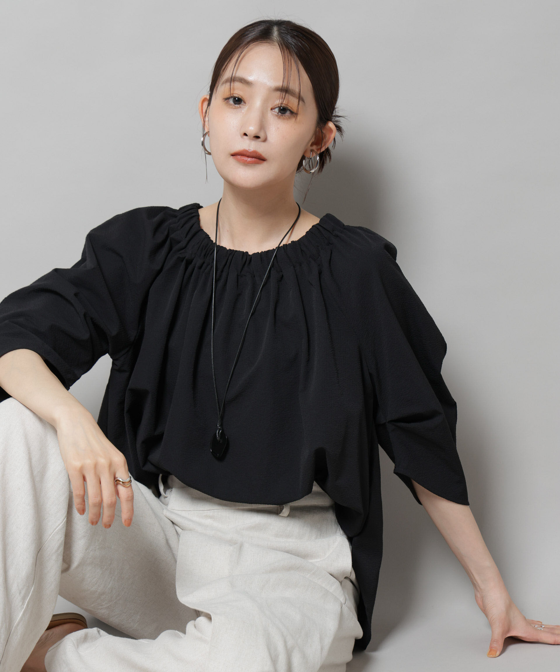 nano･universe「ボリュームギャザータックスリーブブラウス」|シャツ・ブラウス|