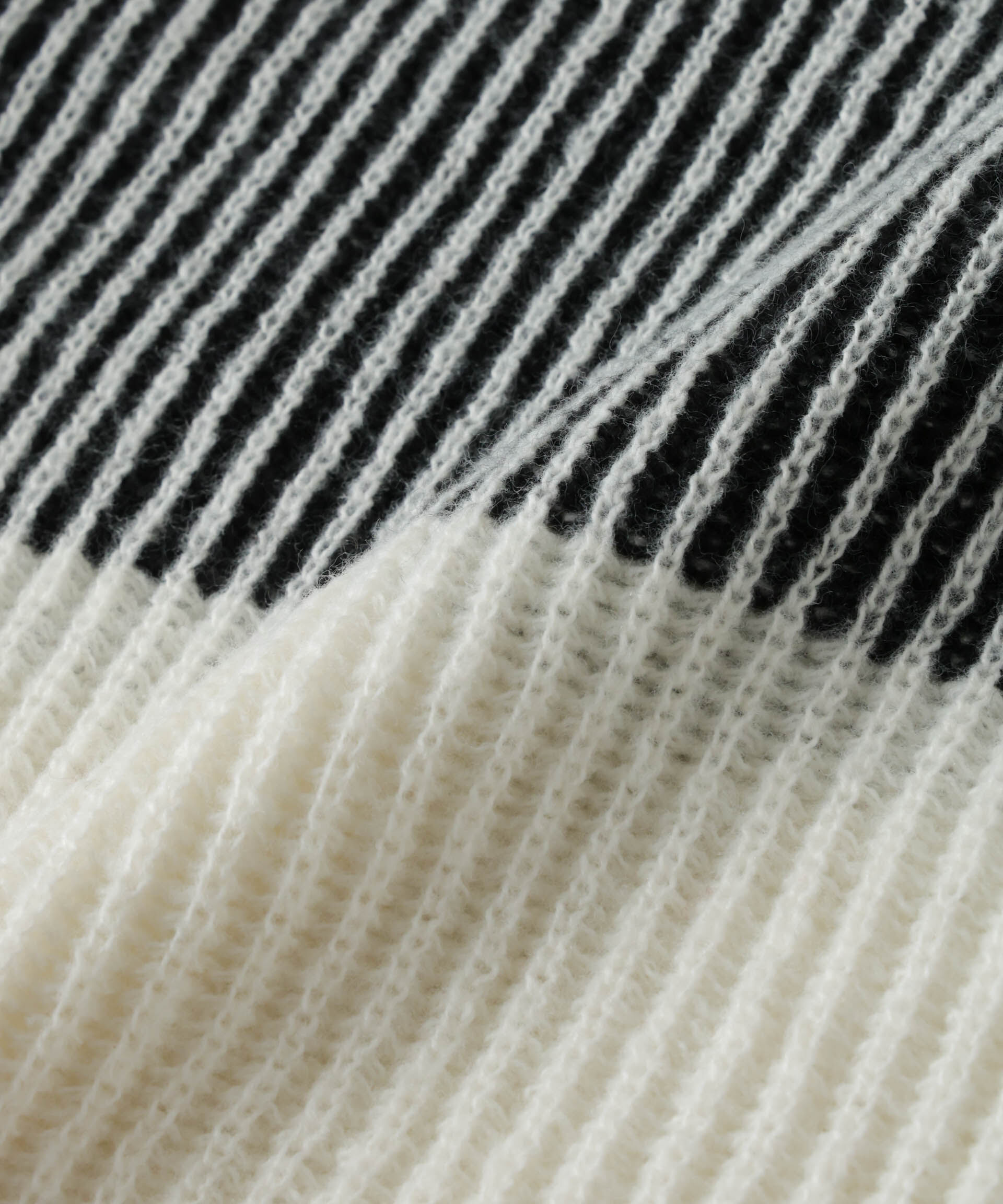 nano･universe「シャドーストライプニットプルオーバー」|ニット・セーター|