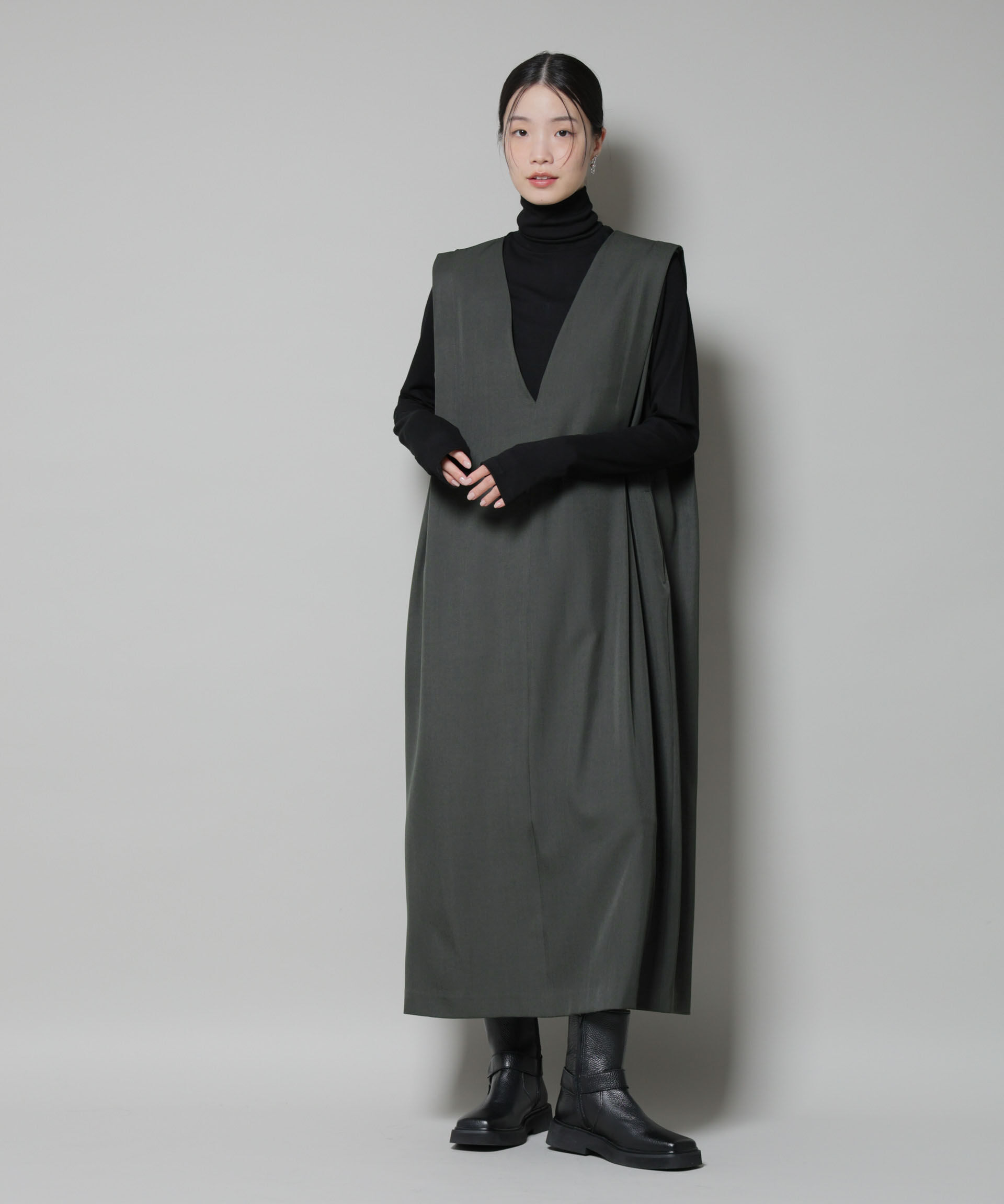 nano･universe「ショルダータックVネックワンピース」|ワンピース|