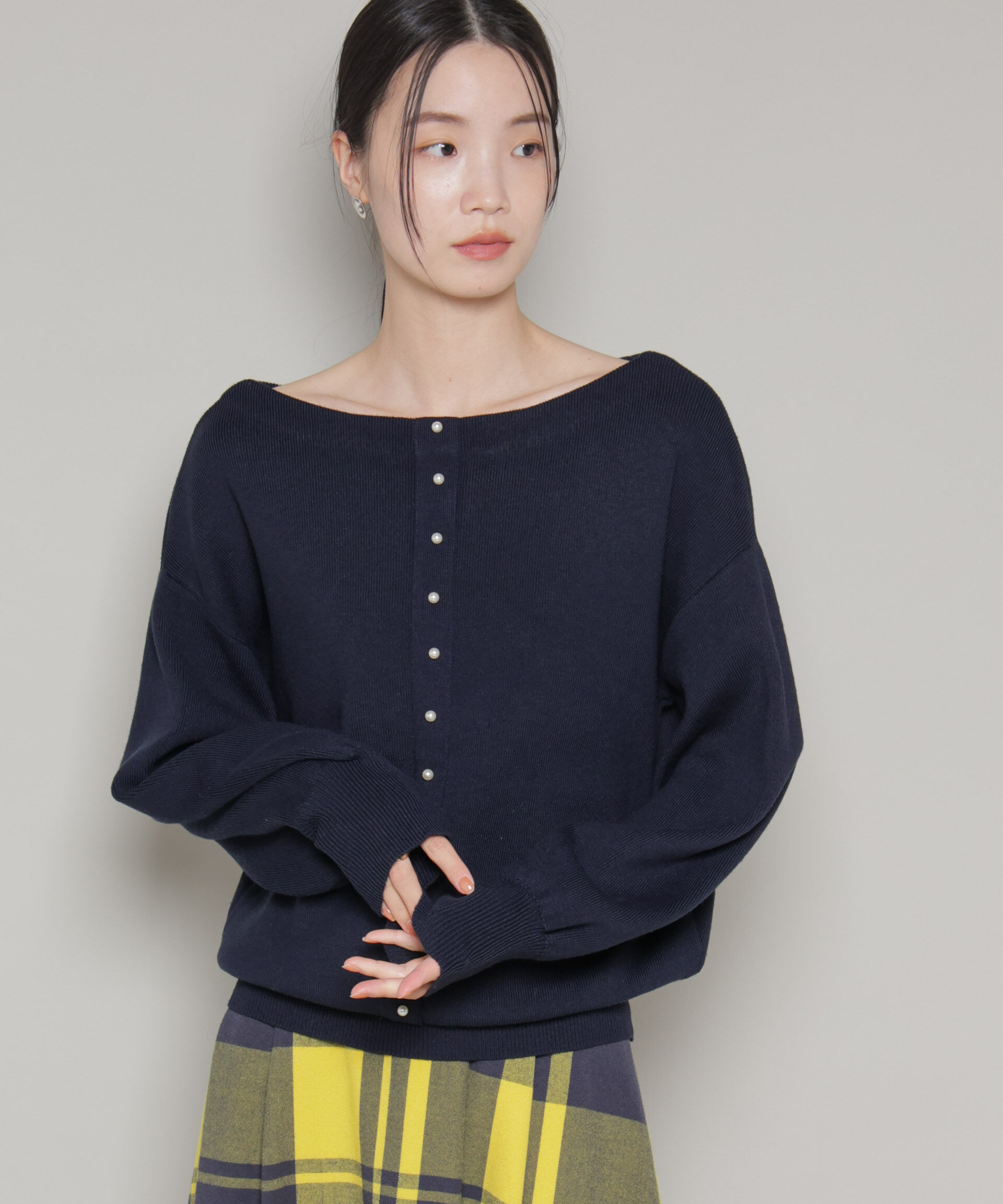 nano･universe「前後2wayセンターパール釦プルオーバーニット」|ニット・セーター|