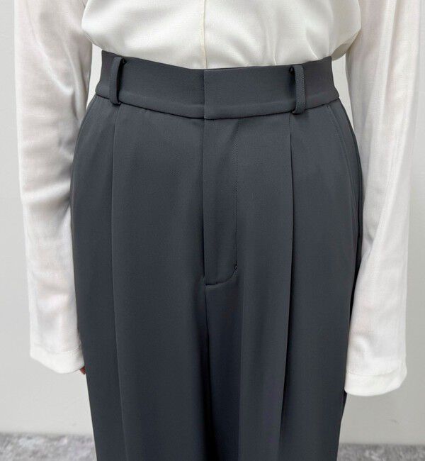 fredy emue「【オン・オフ対応/高身長サイズあり】とろみツイルタックスラックス」|スラックス|