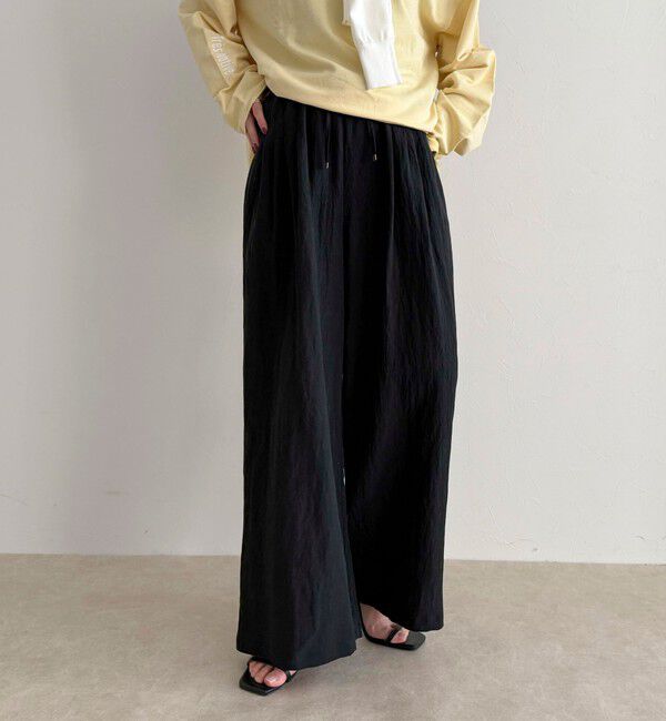 fredy emue「こなれワッシャータックイージーパンツ」|チノ|ブラック