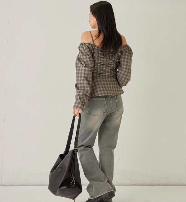  「ASYM HEM GATHER OFF-SHOULDER BLOUSE」|シャツ・ブラウス|