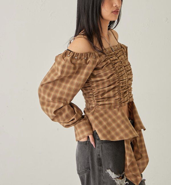  「ASYM HEM GATHER OFF-SHOULDER BLOUSE」|シャツ・ブラウス|