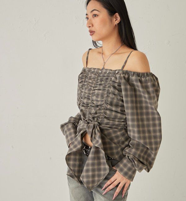  「ASYM HEM GATHER OFF-SHOULDER BLOUSE」|シャツ・ブラウス|