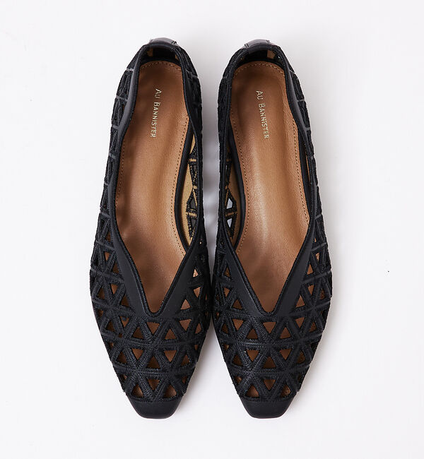 AU BANNISTER「【40周年】【Vibram/ヴィブラムソール】フラットパンプス」|パンプス|