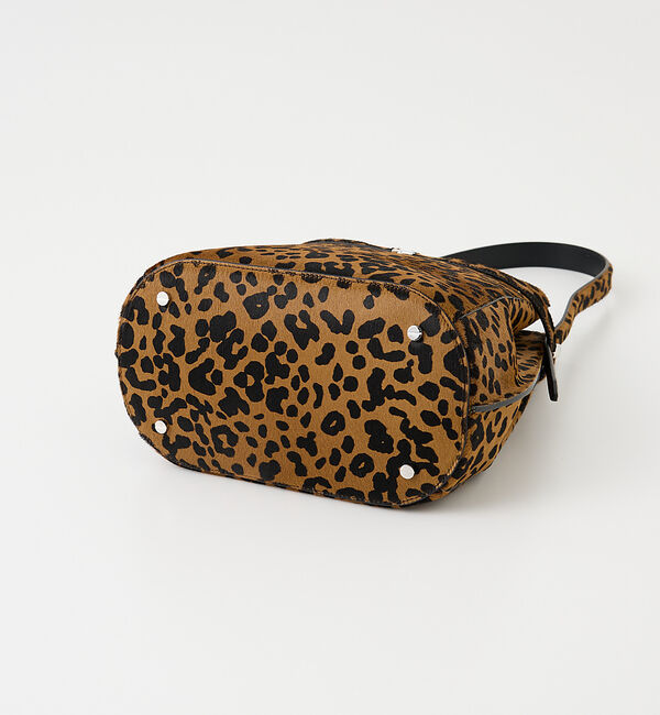 The Store by C' 「【TOTEME】BELTED PONY HAIR BUCKET BAG／ベルト付」|ハンドバッグ|