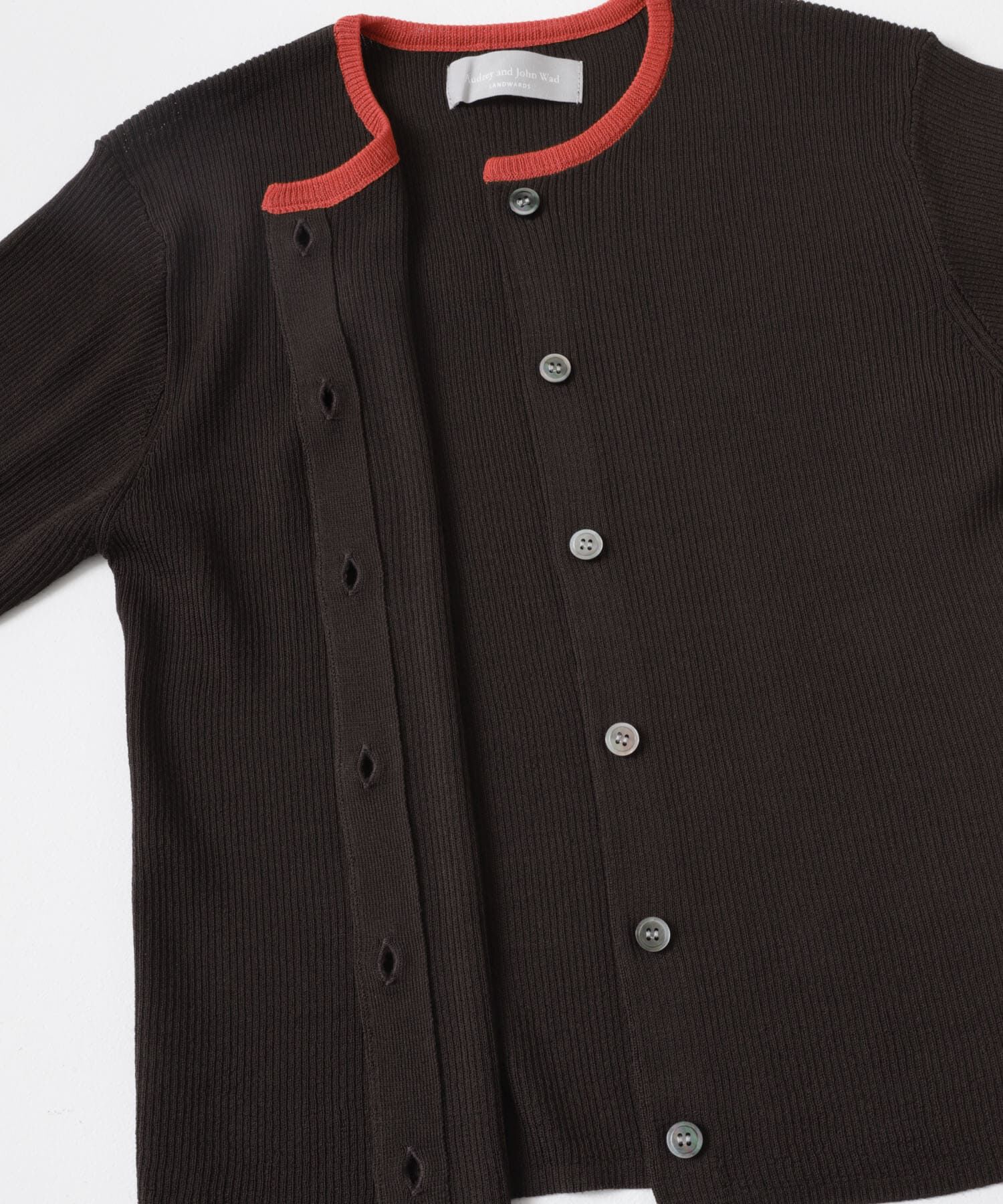 URBAN RESEARCH DOORS「『別注』Audrey and John Wad&times;DOORS　バイカラーカーディガン」|カーディガン|