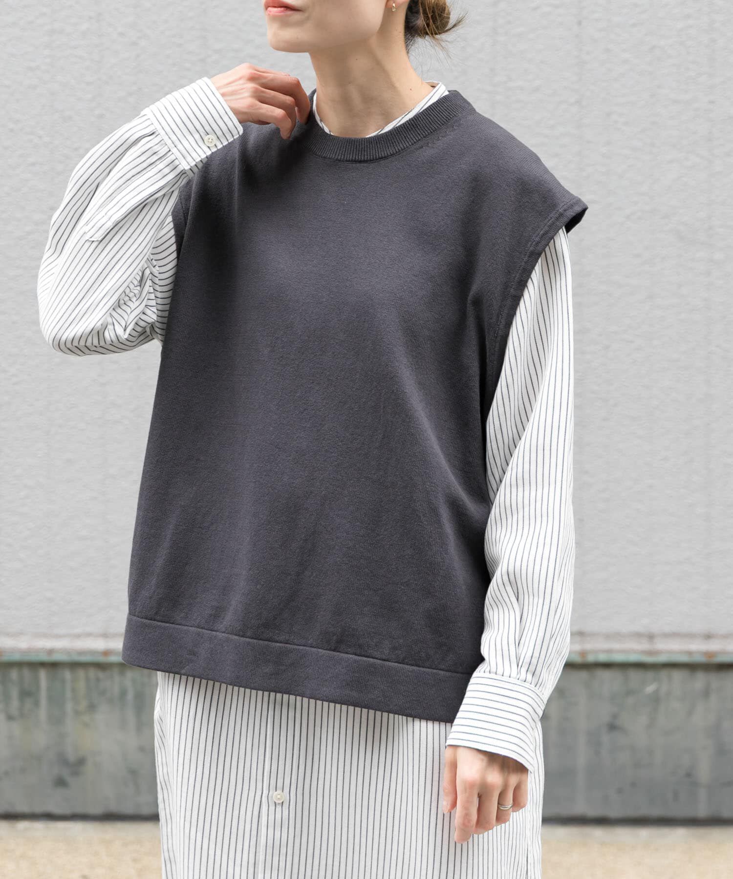 URBAN RESEARCH DOORS「FORK&SPOON　クルーネックニットベスト」|ベスト・ジレ|チャコールグレー