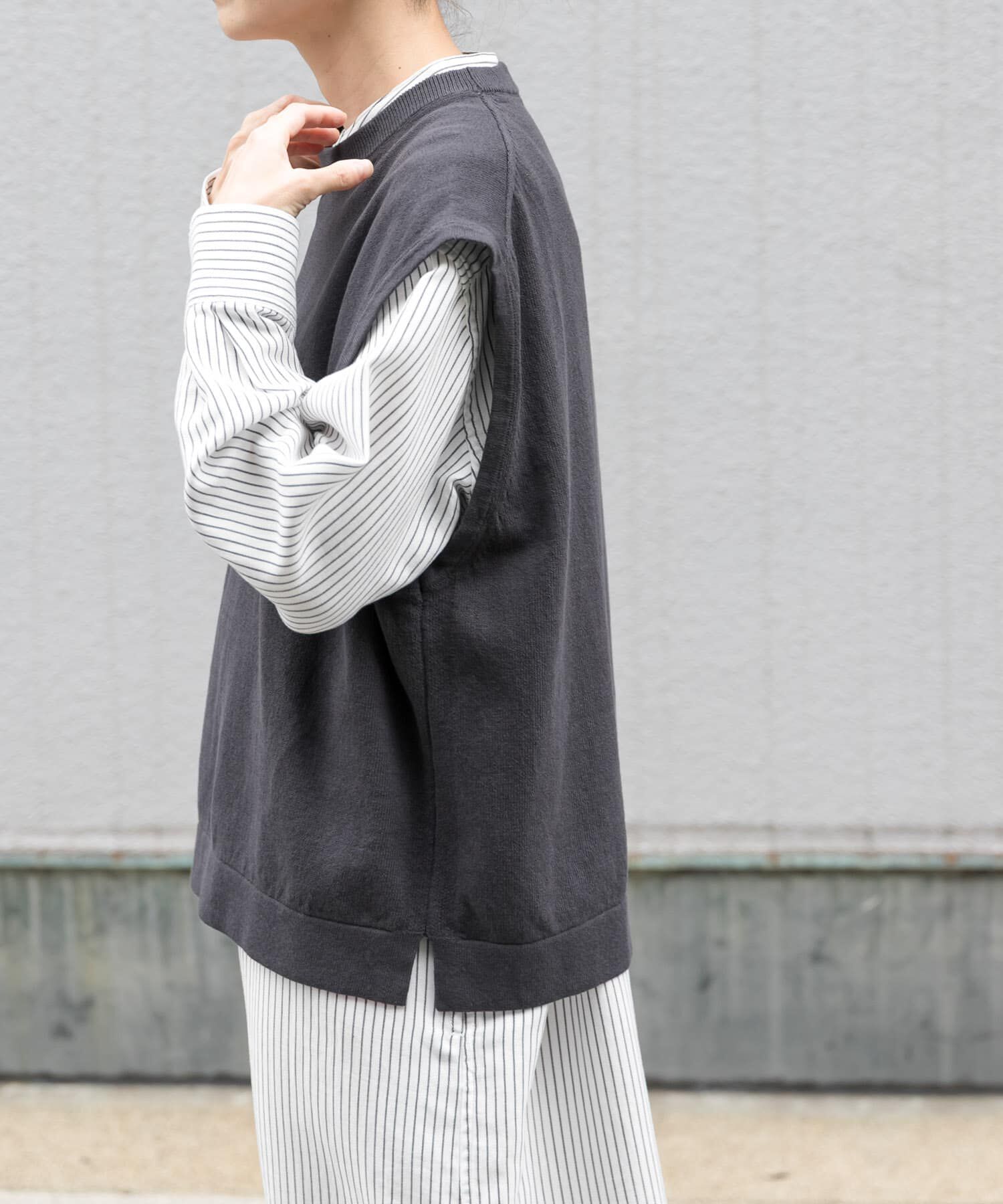 URBAN RESEARCH DOORS「FORK&SPOON　クルーネックニットベスト」|ベスト・ジレ|