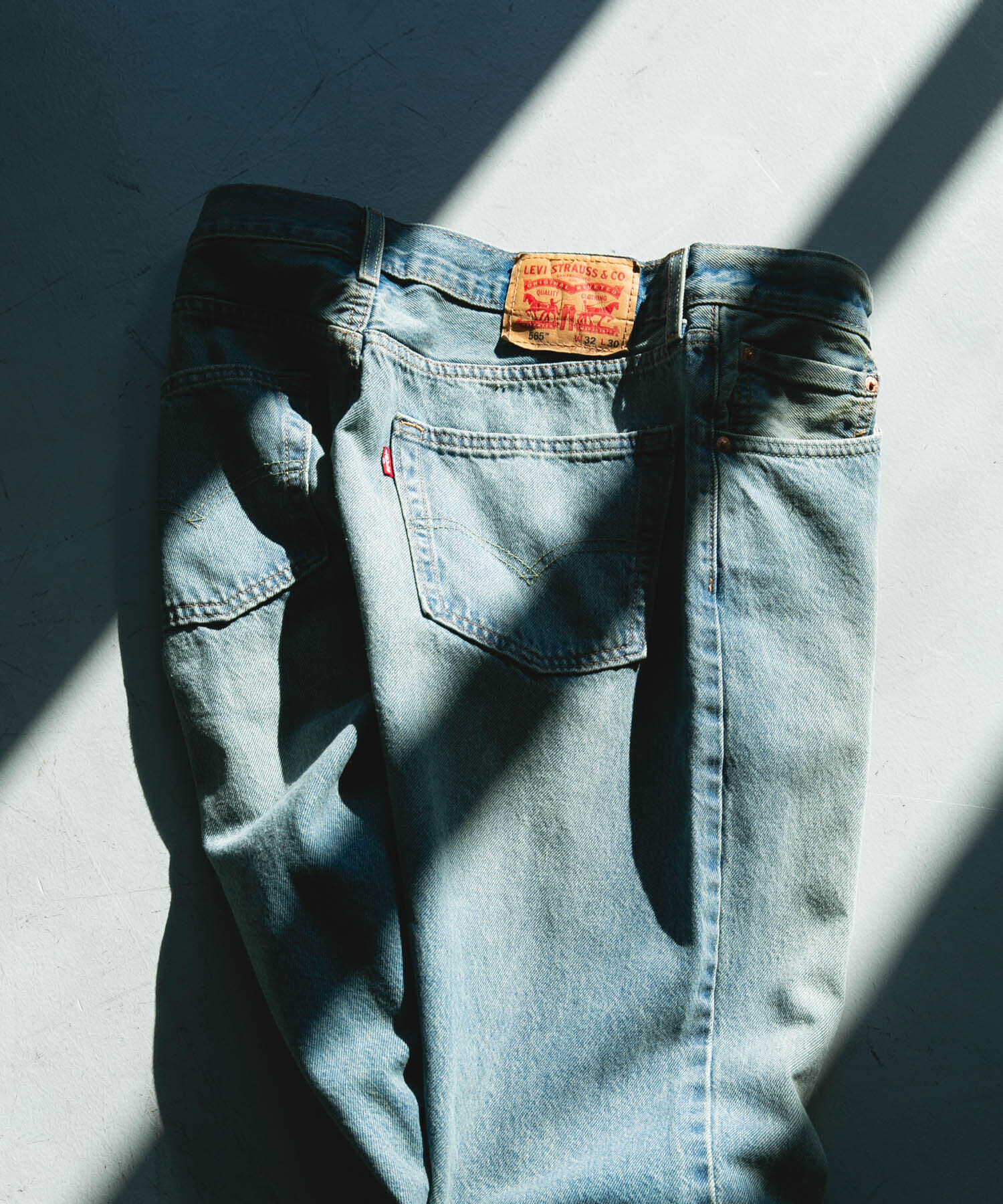 URBAN RESEARCH DOORS「LEVI&rsquo;S　Exclusive 565 LOOSE STRAIGHT」|デニム|